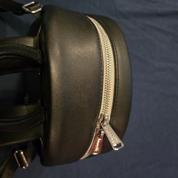 Disney's Pinocchio Backpack - Picture 4 of 7